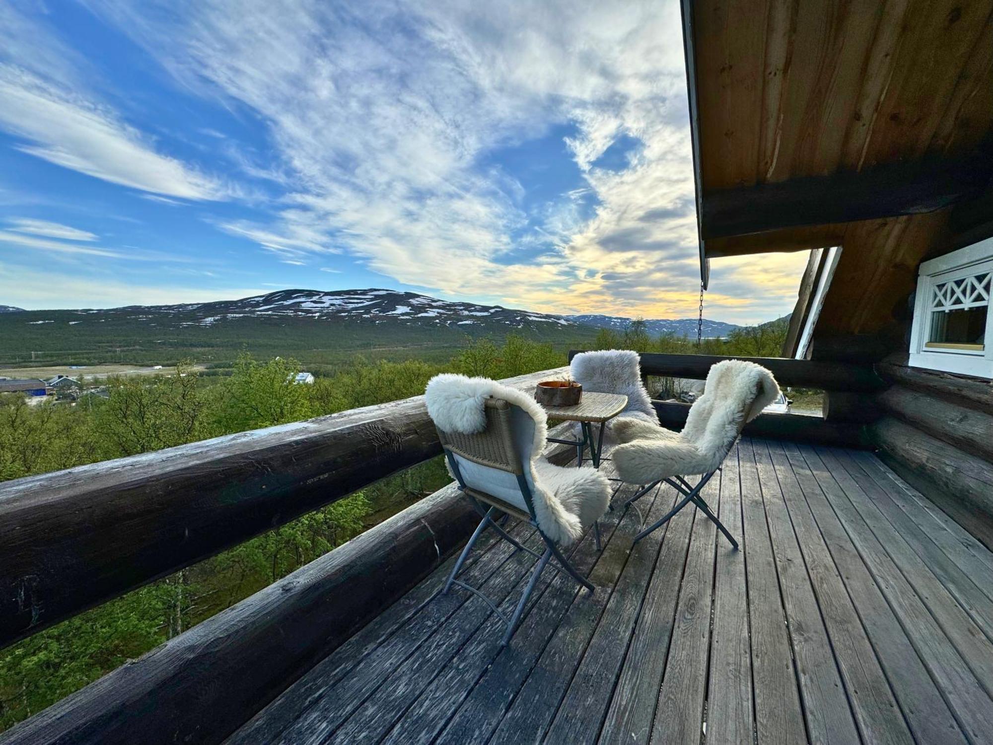 Unique Arctic Timber Cabin Skaidi Екстериор снимка