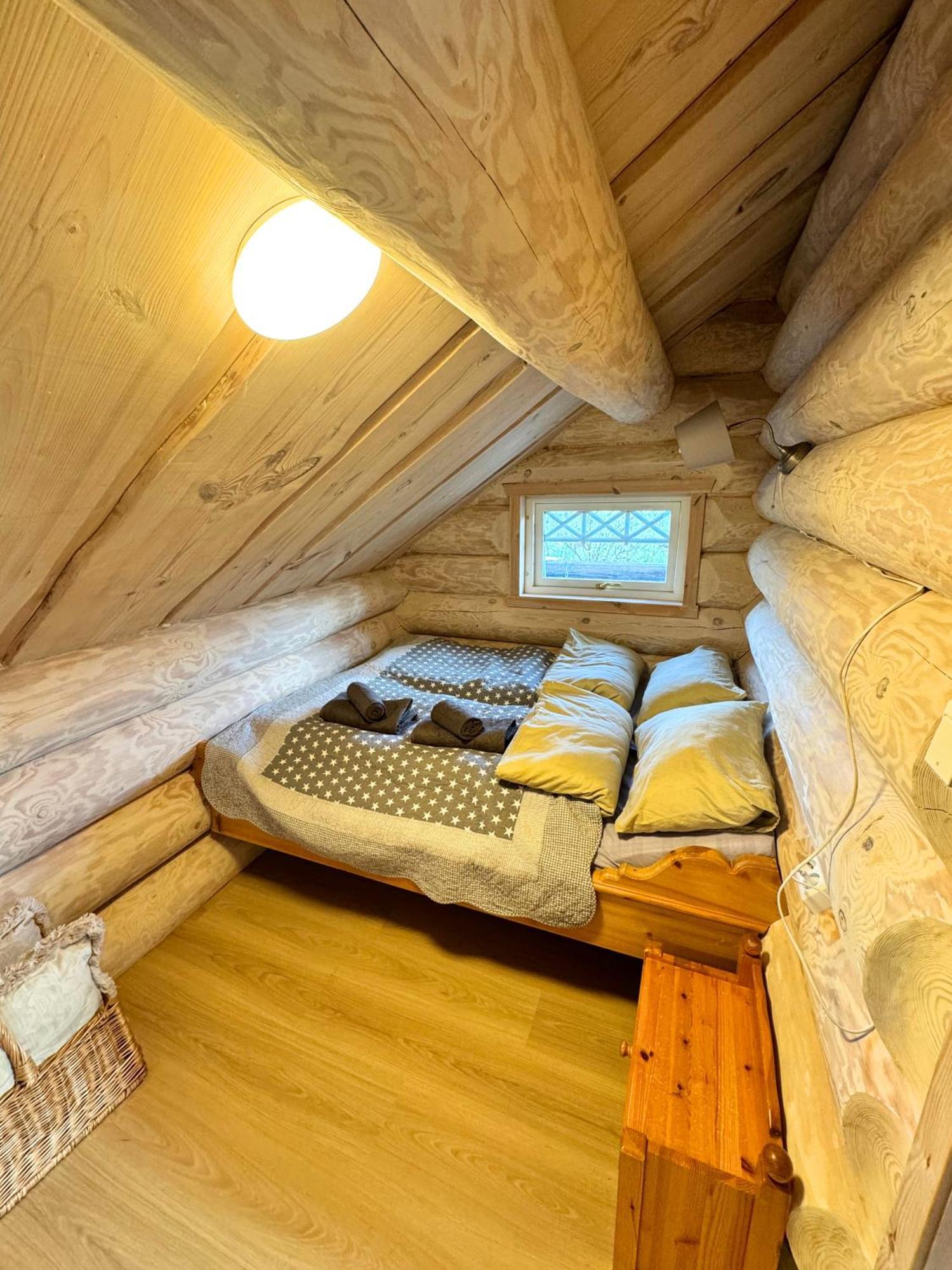 Unique Arctic Timber Cabin Skaidi Екстериор снимка
